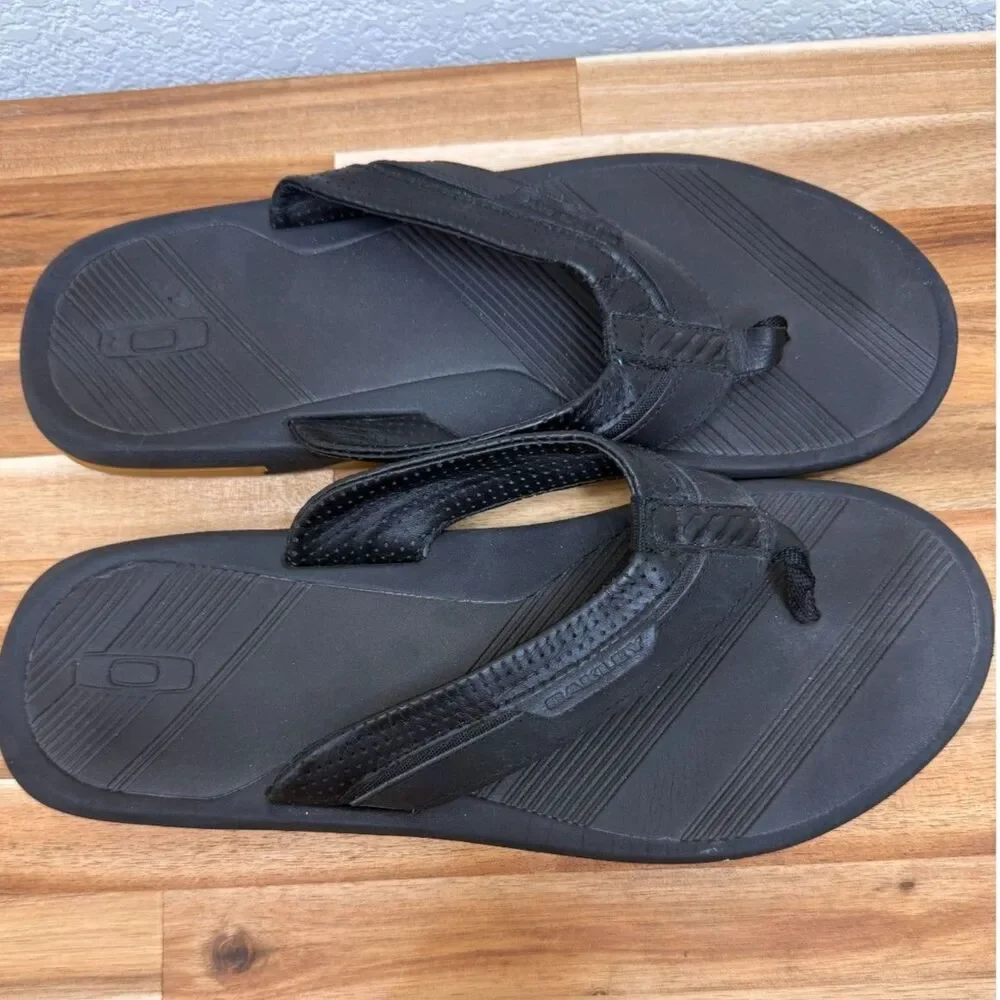 Men's Oakley Black Flip Flops - Size 11